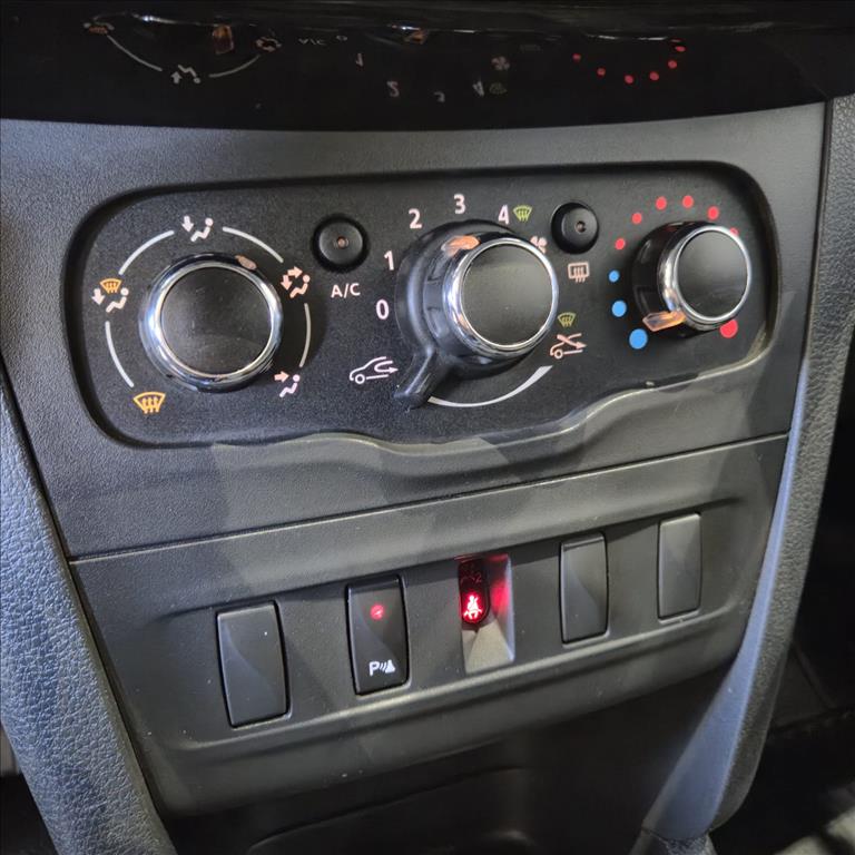 SANDERO 1.0 12V SCE FLEX ZEN MANUAL8