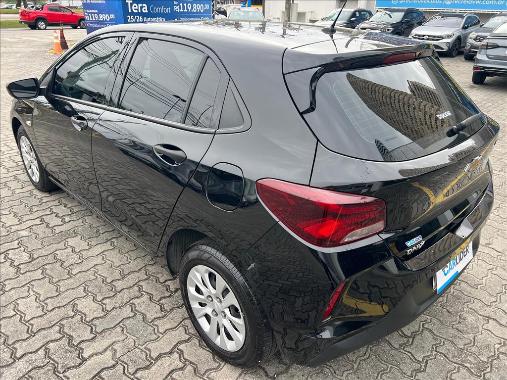 ONIX 1.0 TURBO FLEX AUTOMÁTICO4