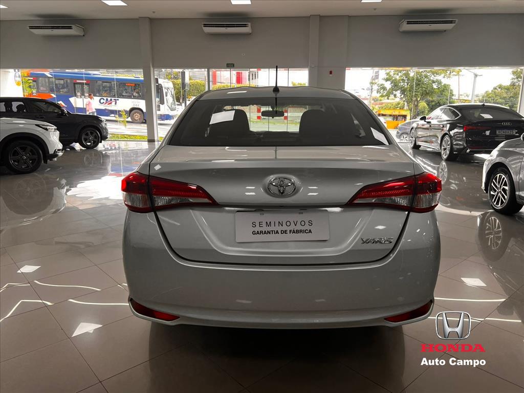 YARIS 1.5 16V FLEX SEDAN XL LIVE MULTIDRIVE4