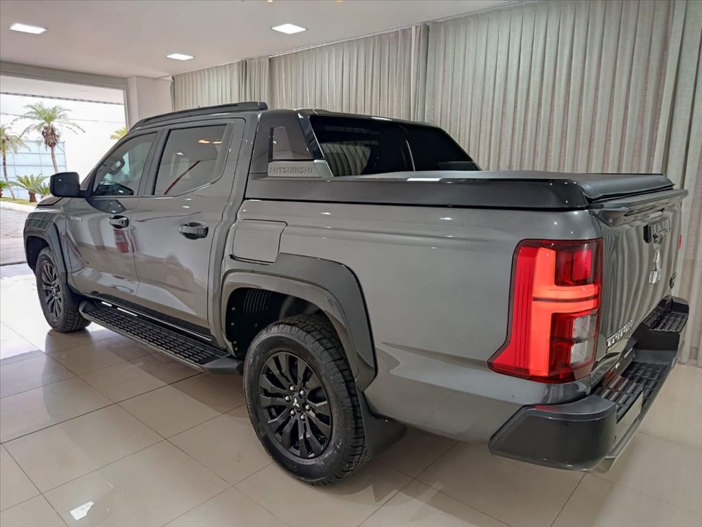 TRITON 2.4 BITURBO DIESEL CD KATANA 4X4 AUTOMÁTICO5