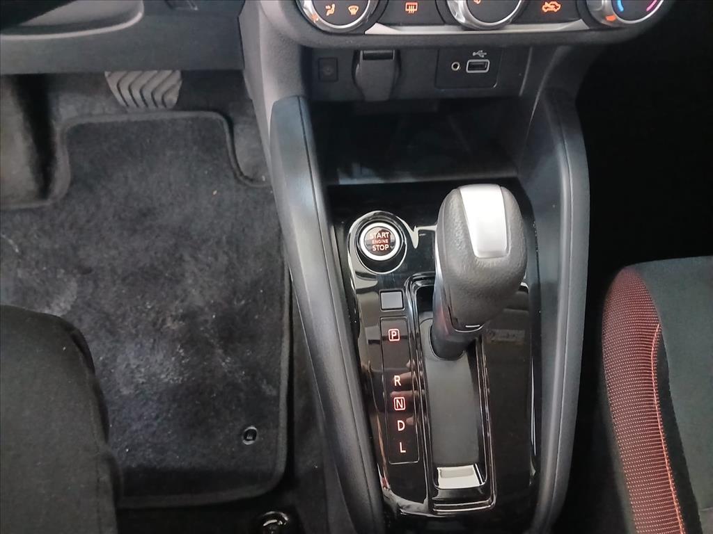 Nissan-VERSA-1.6 16V FLEX SR XTRONIC