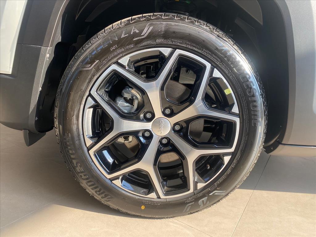 RENEGADE 1.3 T270 TURBO FLEX SAHARA AT610