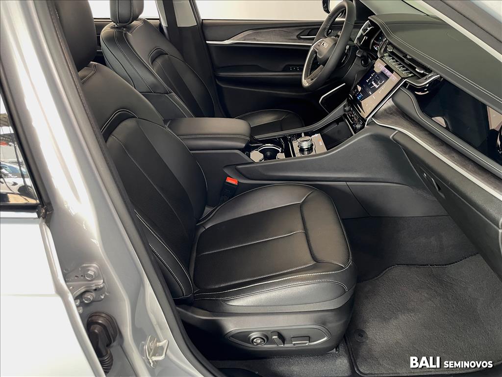 GRAND CHEROKEE 2.0 TURBO HÍBRIDO 4XE AT813