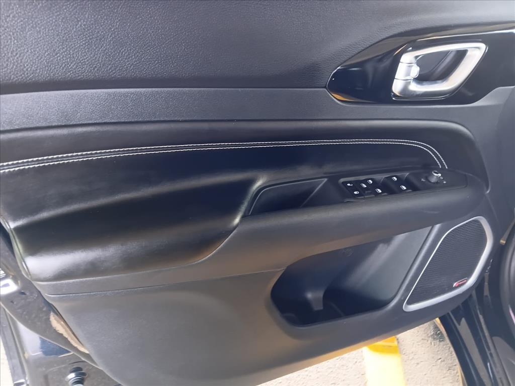 COMPASS 2.0 HURRICANE 4 TURBO GASOLINA BLACKHAWK AT911