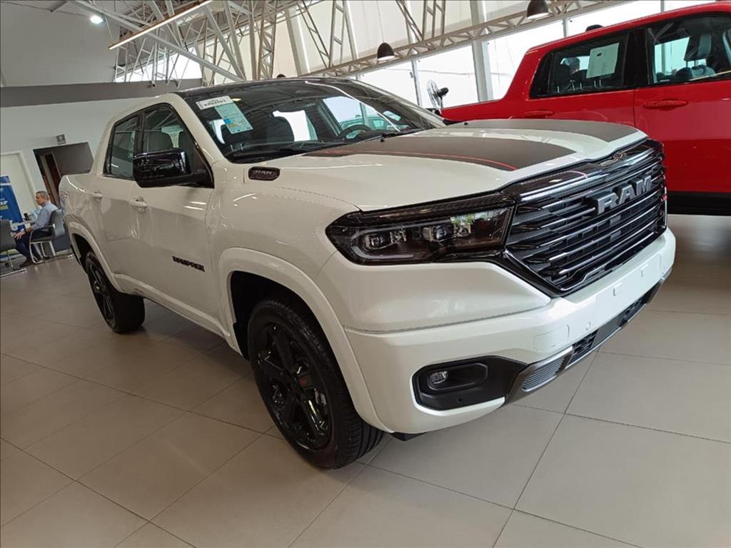 RAMPAGE 2.0 HURRICANE 4 TURBO GASOLINA R/T 4X4 AUTOMÁTICO1