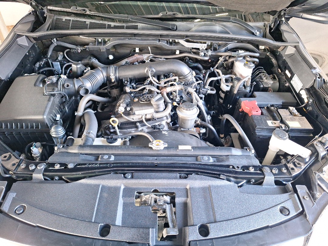 Toyota-HILUX SW4-2.7 SRV 7 LUGARES 4X2 16V FLEX 4P AUTOMÁTICO