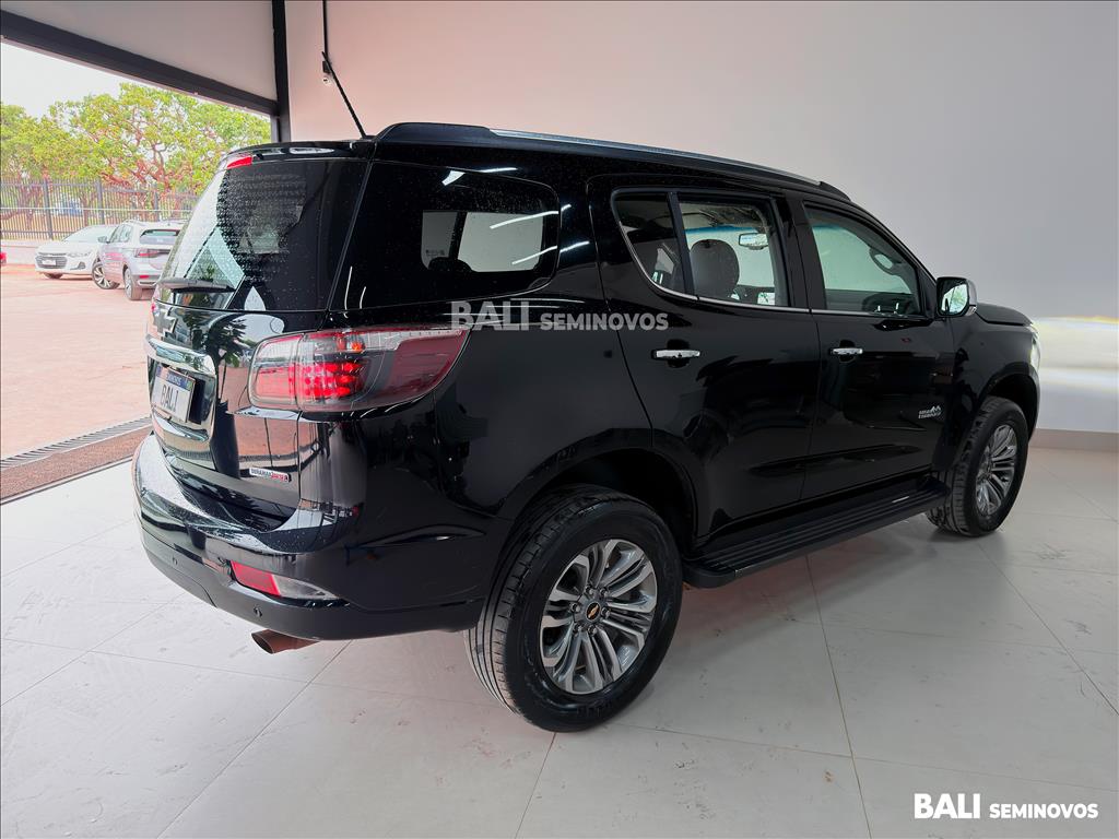 TRAILBLAZER 2.8 16V TURBO DIESEL HIGH COUNTRY 7L 4X4 AUTOMÁTICO3