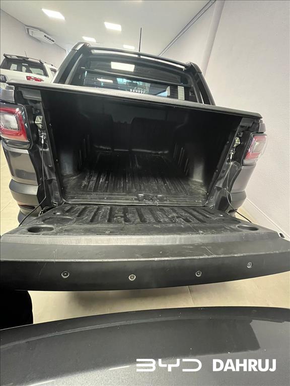 STRADA 1.0 TURBO 200 FLEX ULTRA CD CVT11