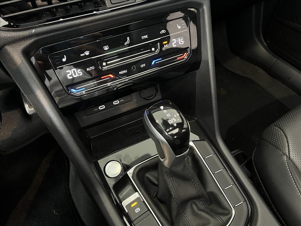 TAOS 1.4 250 TSI TOTAL FLEX HIGHLINE AUTOMÁTICO13