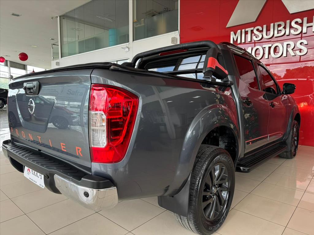 Nissan-FRONTIER-2.3 16V TURBO DIESEL X-GEAR EDITION CD 4X4 AUTOMÁTICO