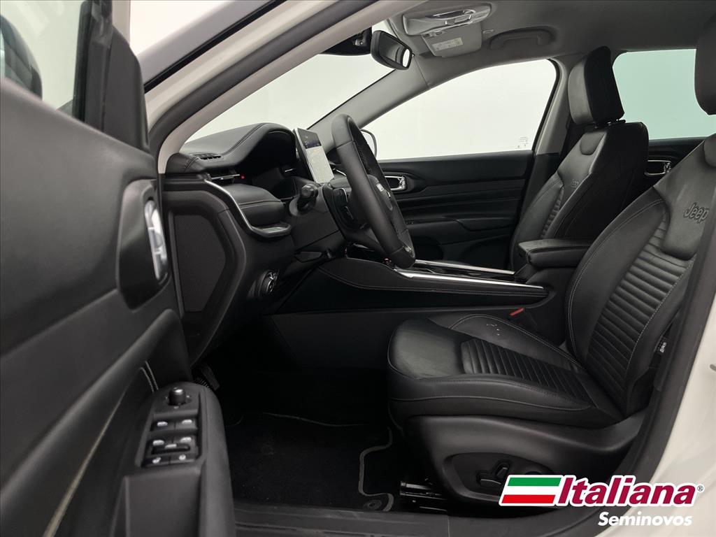 COMMANDER 1.3 T270 TURBO FLEX LONGITUDE AT68