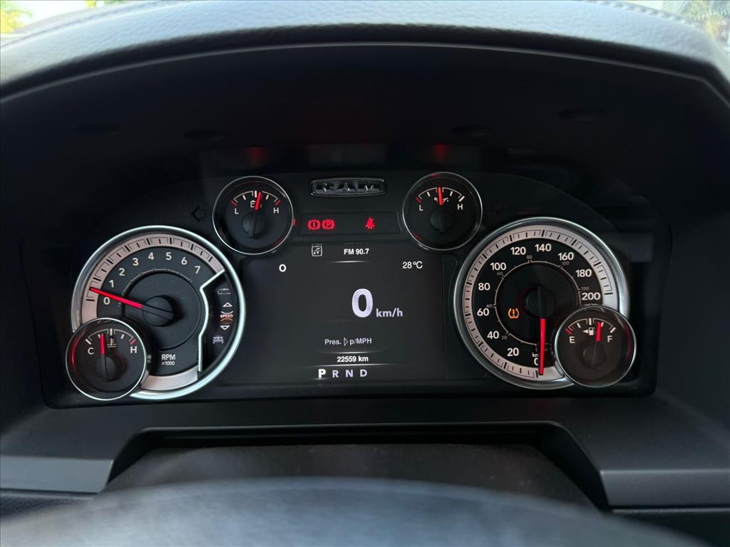 RAM-CLASSIC-5.7 V8 GASOLINA LARAMIE CD 4X4 AUTOMÁTICO