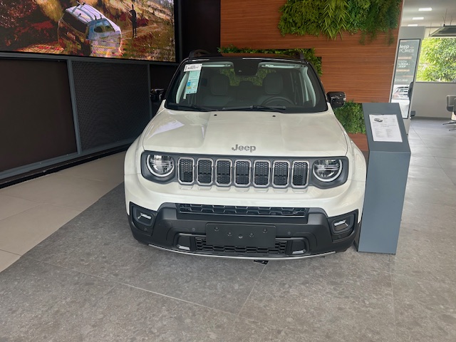 RENEGADE 1.3 T270 TURBO FLEX SAHARA AT6