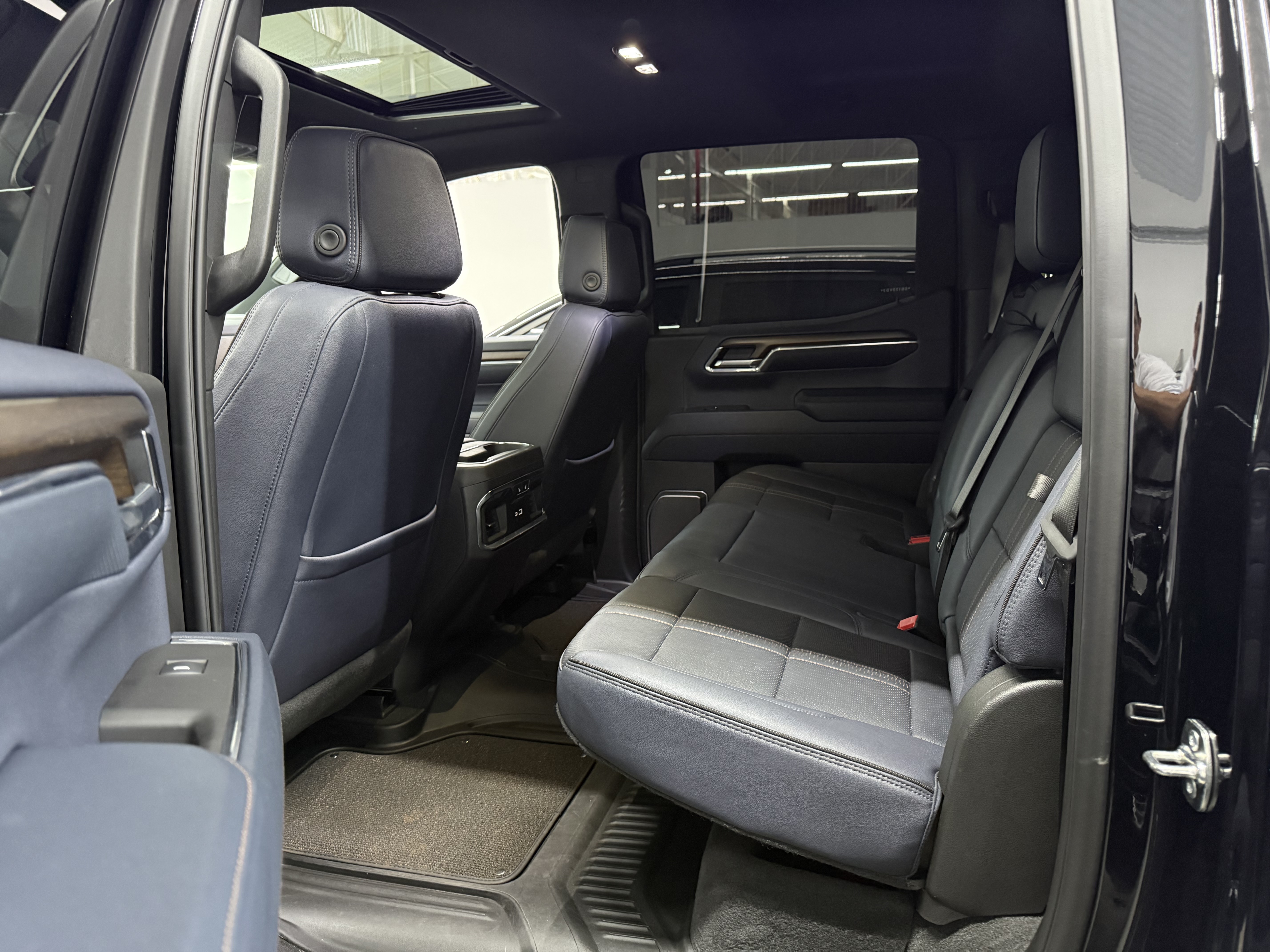 SILVERADO 5.3 V8 GASOLINA 1500 HIGH COUNTRY 4X4 AUTOMÁTICO11