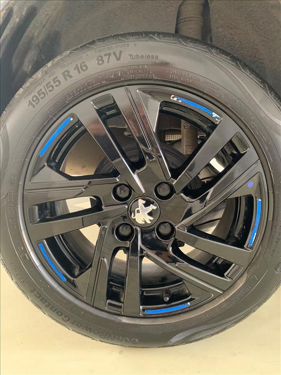 208 1.0 FIREFLY FLEX STYLE MANUAL13