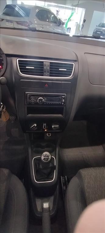 FOX 1.0 MI 8V FLEX 4P MANUAL9