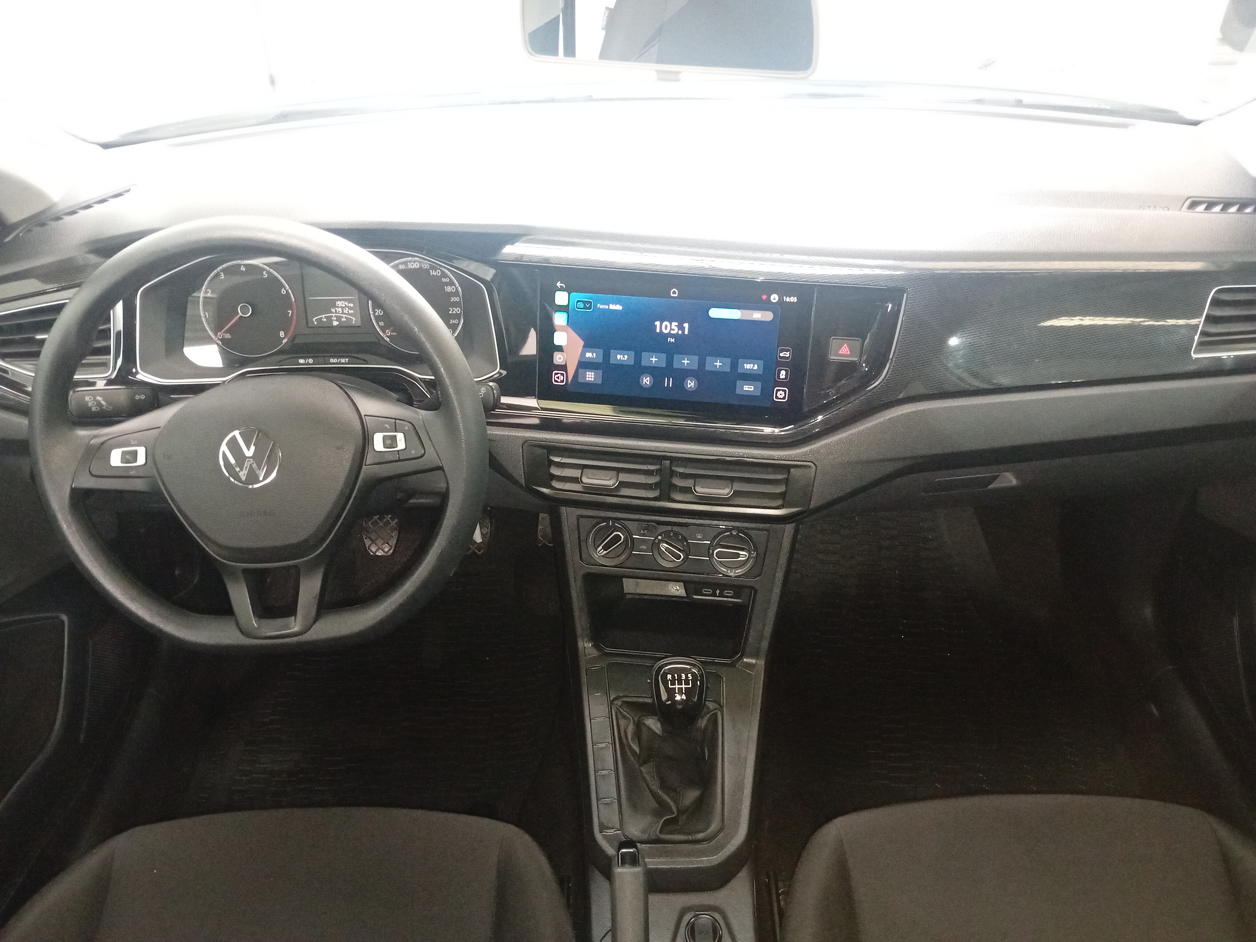 POLO 1.0 MPI TRACK MANUAL10