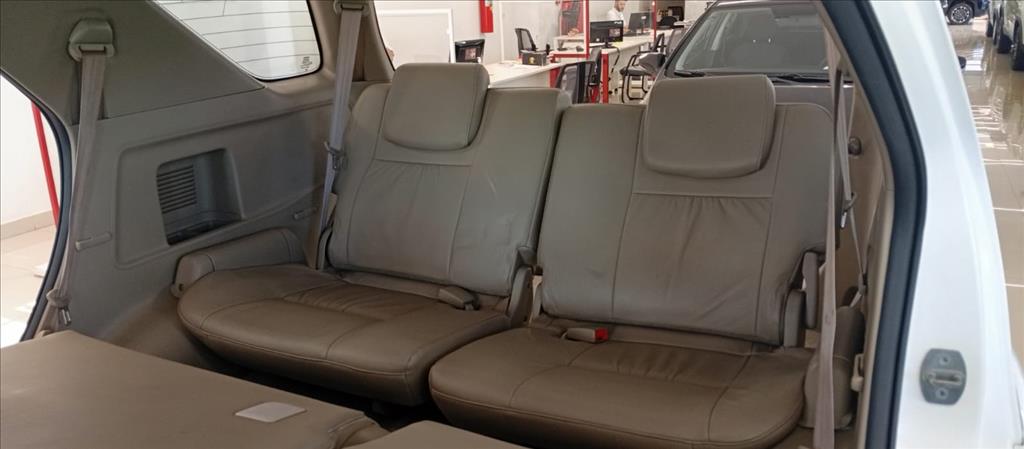 HILUX SW4 3.0 SRV 4X4 7 LUGARES 16V TURBO INTERCOOLER DIESEL 4P AUTOMÁTICO10