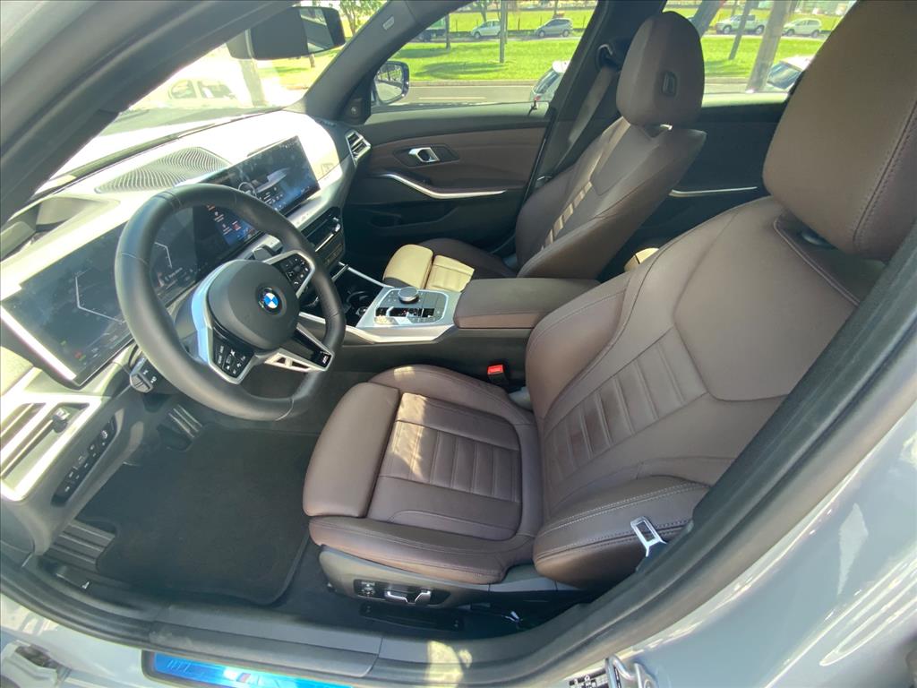 BMW-320i-2.0 16V TURBO FLEX M SPORT AUTOMÁTICO