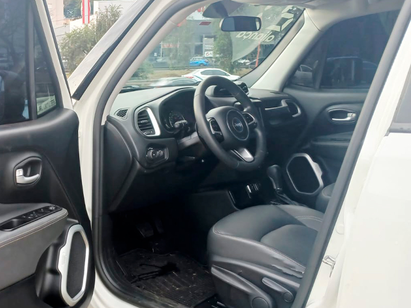 RENEGADE 1.8 16V FLEX SPORT 4P AUTOMÁTICO4
