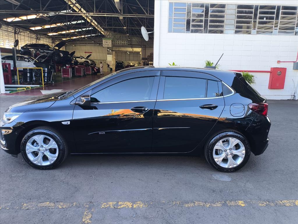 ONIX 1.0 TURBO FLEX PREMIER AUTOMÁTICO