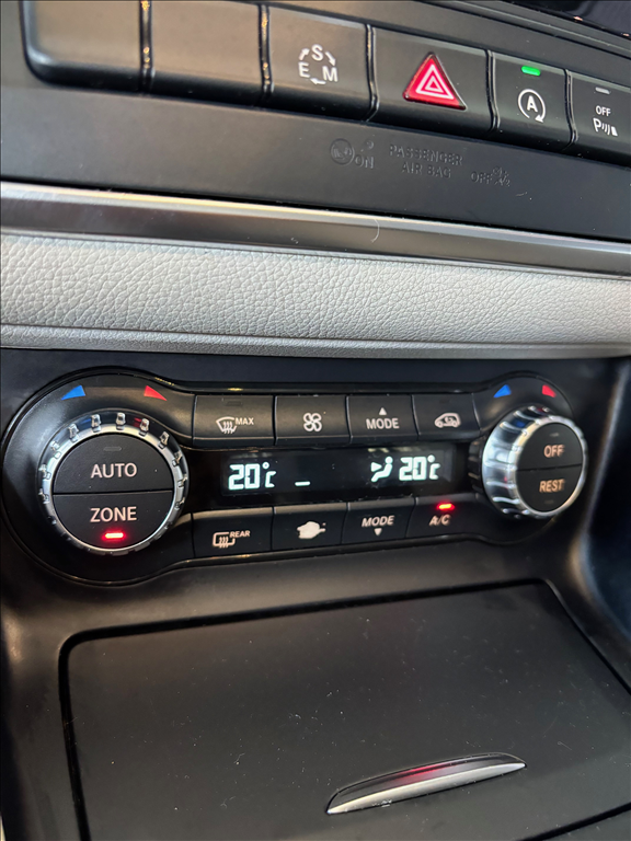 MERCEDES-BENZ GLA 200 1.6 CGI VISION BLACK EDITION 16V TURBO FLEX 4P AUTOMÁTICO-14 - Paraná Veículos Campinas - Veículos novos e seminovos com qualidade e procedência - 0