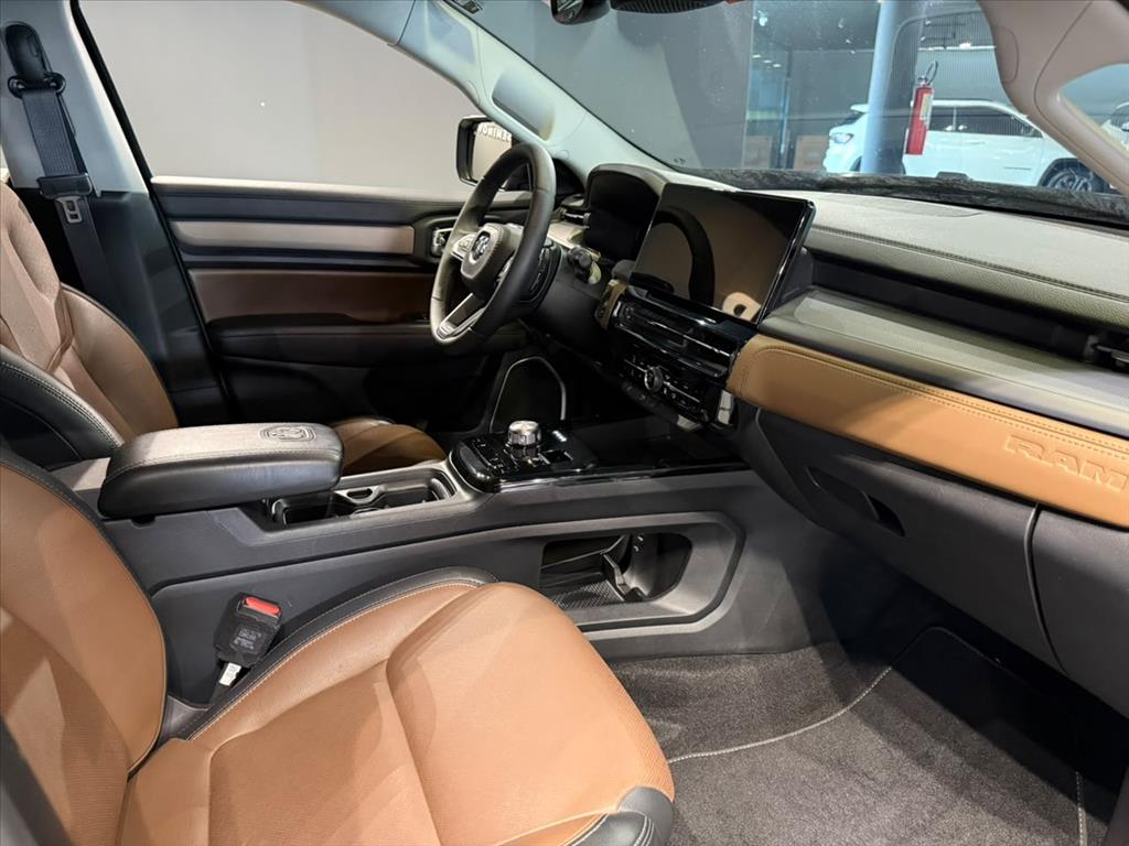 RAMPAGE 2.0 TURBO DIESEL LARAMIE 4X4 AUTOMÁTICO4