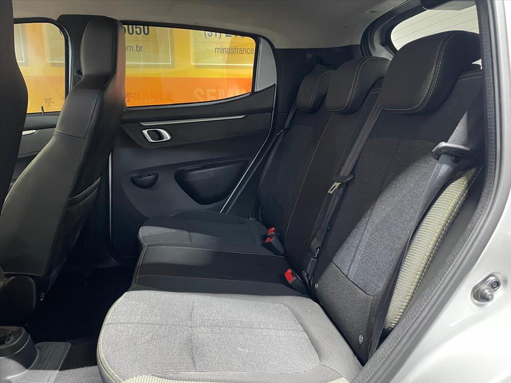 KWID 1.0 12V SCE FLEX OUTSIDER MANUAL