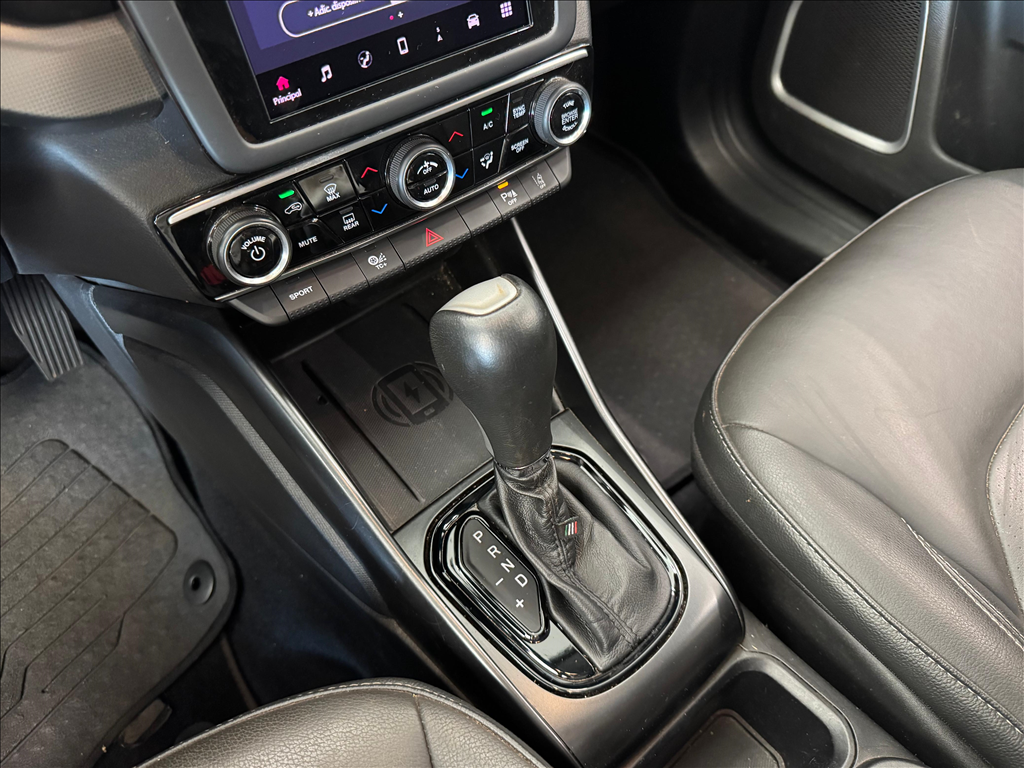 TORO 1.3 TURBO 270 FLEX VOLCANO AT69