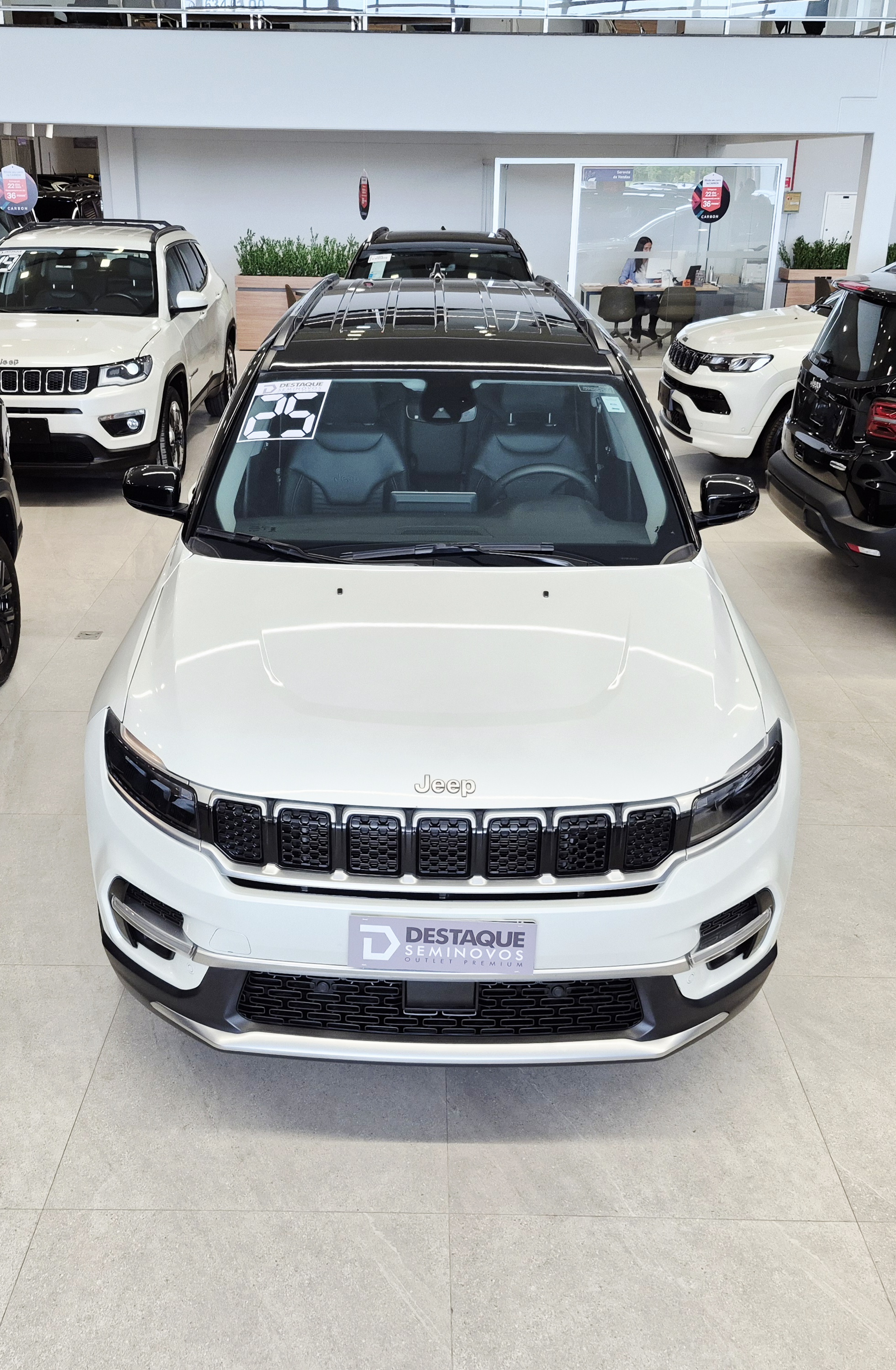 Imagem ilustrativa JEEP COMMANDER