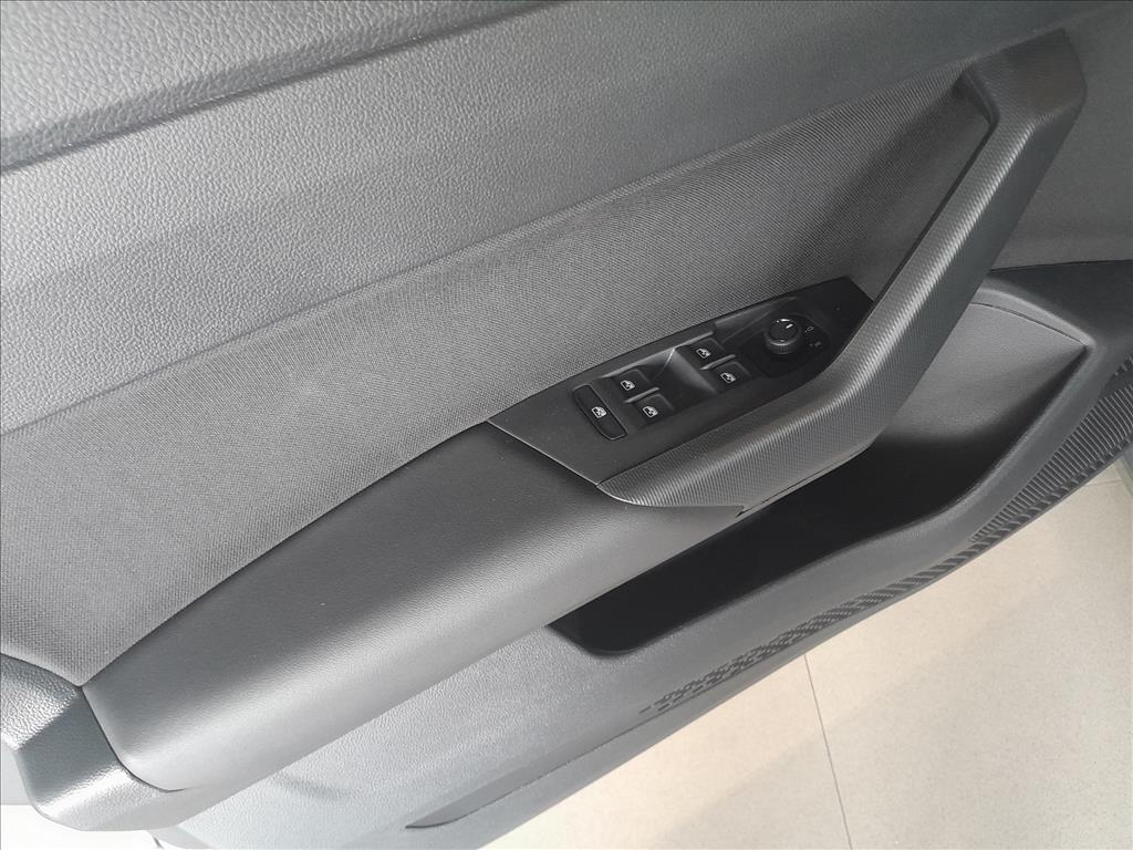 VIRTUS 1.0 200 TSI COMFORTLINE AUTOMÁTICO10