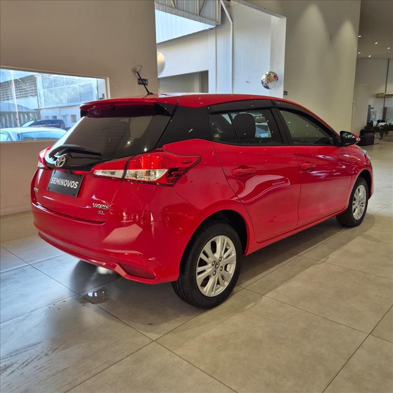 YARIS 1.3 16V FLEX XL PLUS TECH MULTIDRIVE3
