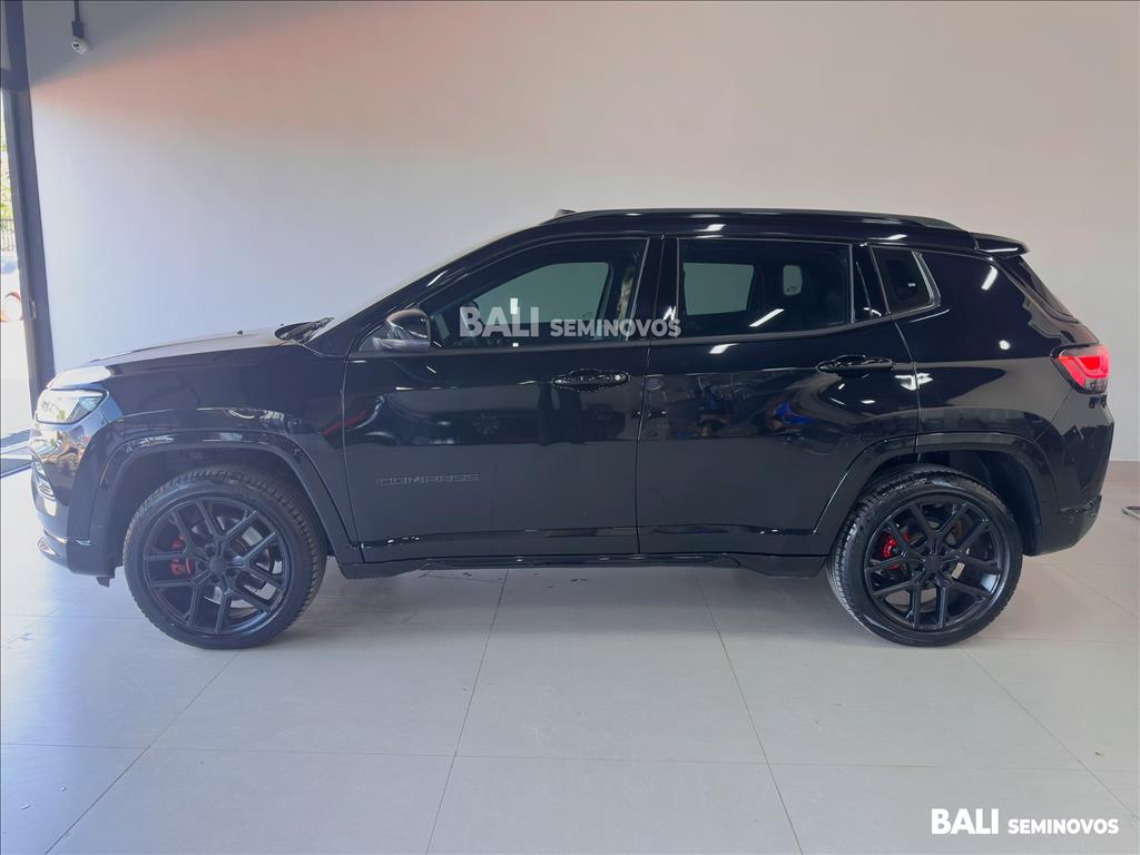 COMPASS 2.0 HURRICANE 4 TURBO GASOLINA BLACKHAWK AT92