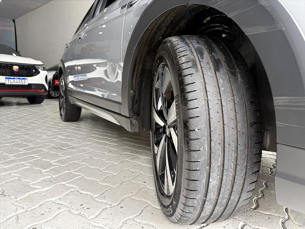 Volkswagen Nivus - 1.0 200 TSI TOTAL FLEX HIGHLINE AUTOMÁTICO