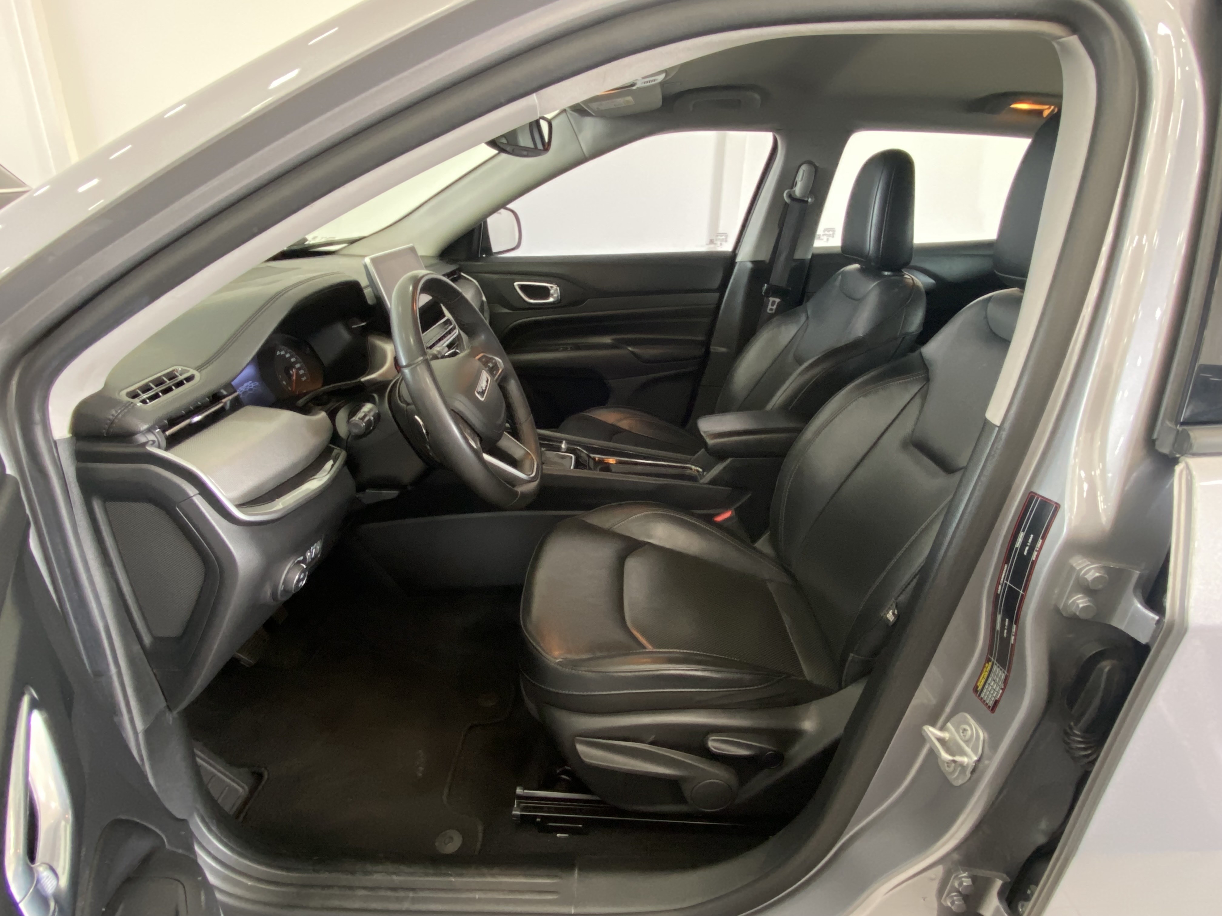 COMPASS 2.0 TD350 TURBO DIESEL LONGITUDE AT99