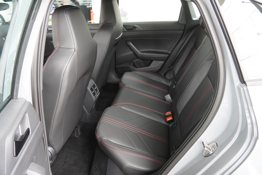 NIVUS 1.4 250 TSI TOTAL FLEX GTS AUTOMÁTICO9