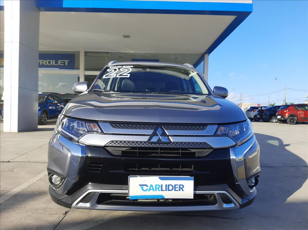 OUTLANDER 2.2 MIVEC DI-D DIESEL HPE-S AWD AUTOMÁTICO OUTLANDER 2.2 MIVEC DI-D DIESEL HPE-S AWD AUTOMÁTICO