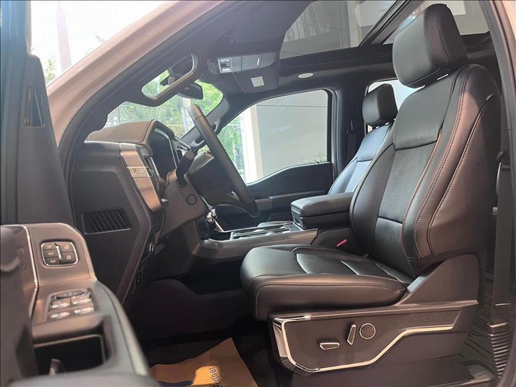 Ford-F-150-5.0 V8 GASOLINA CD LARIAT FX4 AUTOMÁTICO