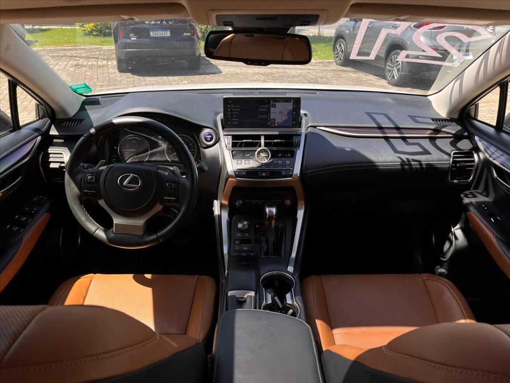 NX 300h 2.5 16V VVT-I HYBRID LUXURY CVT AWD12