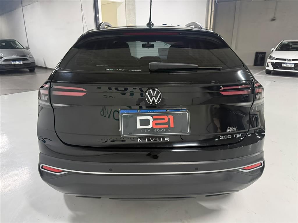 Volkswagen-NIVUS-1.0 200 TSI TOTAL FLEX COMFORTLINE AUTOMÁTICO