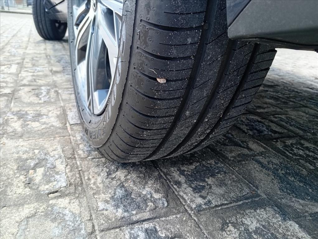Hyundai-HB20S-1.0 TGDI FLEX PLATINUM AUTOMÁTICO
