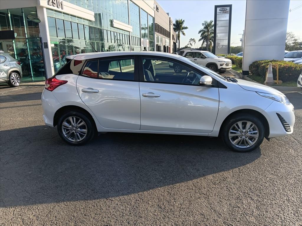 YARIS 1.5 16V FLEX XL PLUS CONNECT MULTIDRIVE6