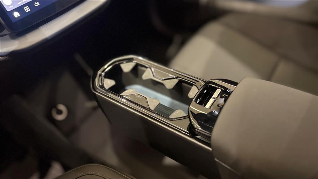 EX30 69 KW ELÉTRICO CORE5