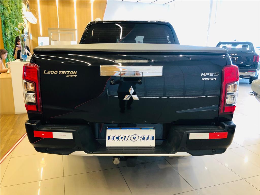 L200 TRITON 2.4 16V TURBO DIESEL SPORT HPE-S CD 4P 4X4 AUTOMÁTICO4