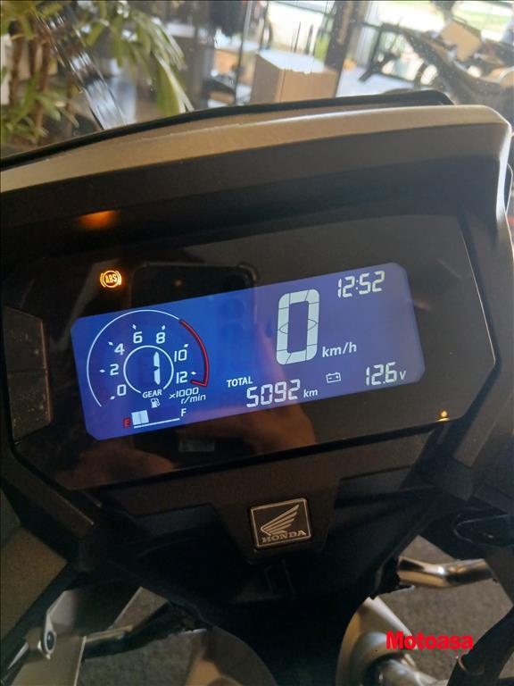 XRE 300 ADVENTURE0