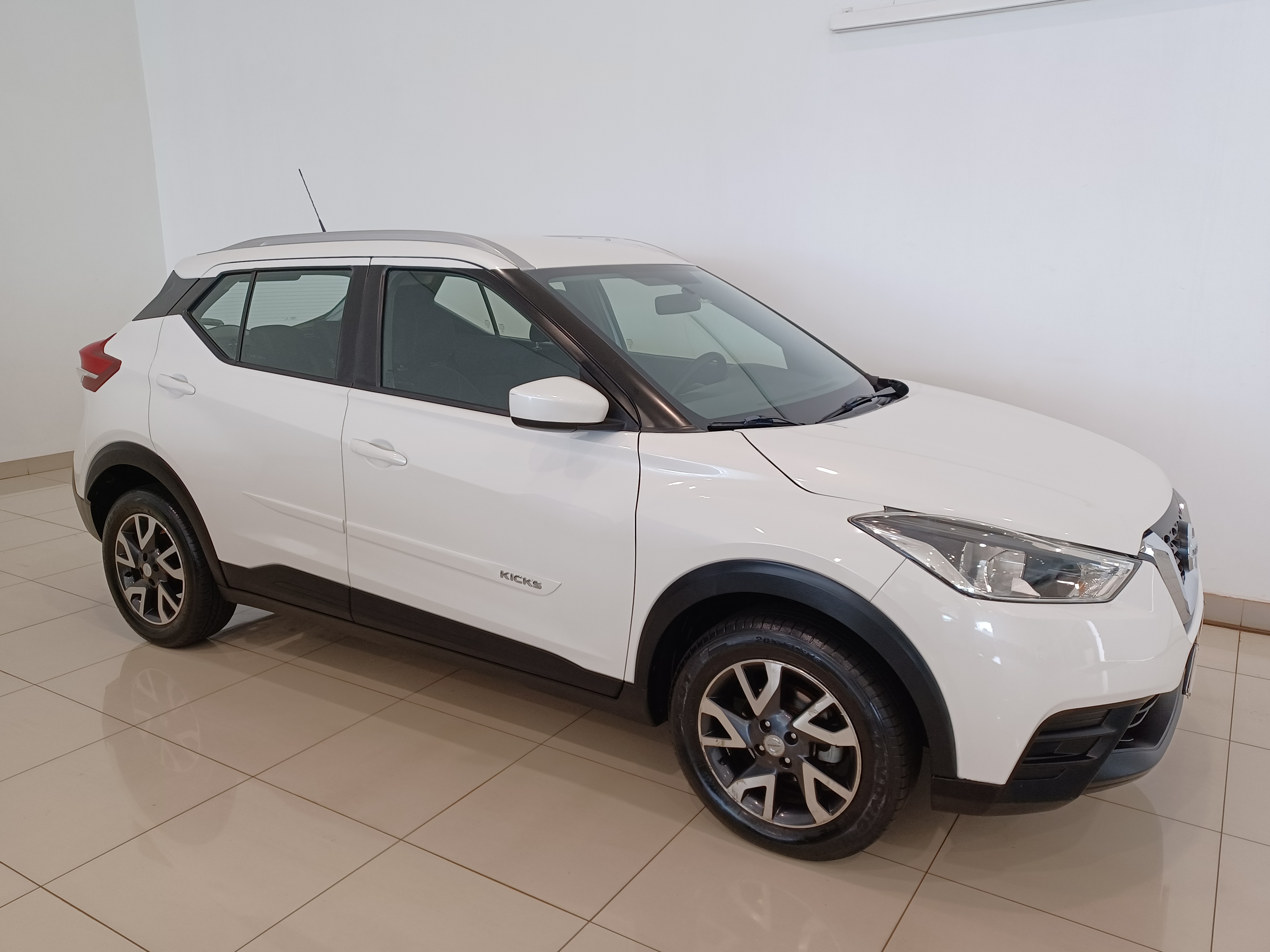 Nissan-KICKS-1.6 16V FLEXSTART S 4P XTRONIC