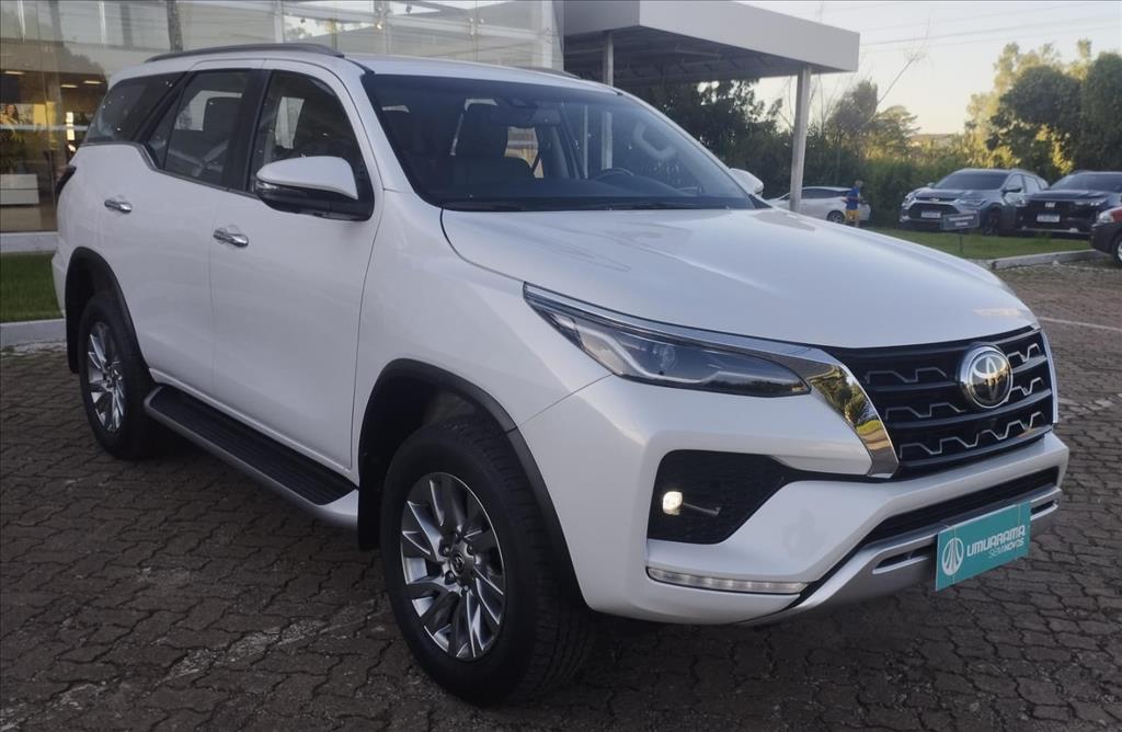 HILUX SW4 2.8 D-4D TURBO DIESEL SRX PLATINUM 7L 4X4 AUTOMÁTICO1