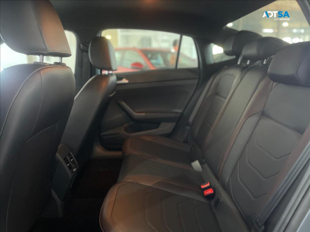 VOLKSWAGEN VIRTUS 1.0 200 TSI HIGHLINE AUTOMÁTICO