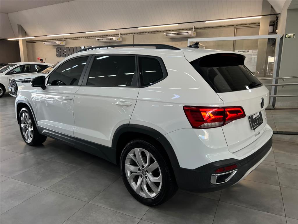 TAOS 1.4 250 TSI TOTAL FLEX HIGHLINE AUTOMÁTICO11