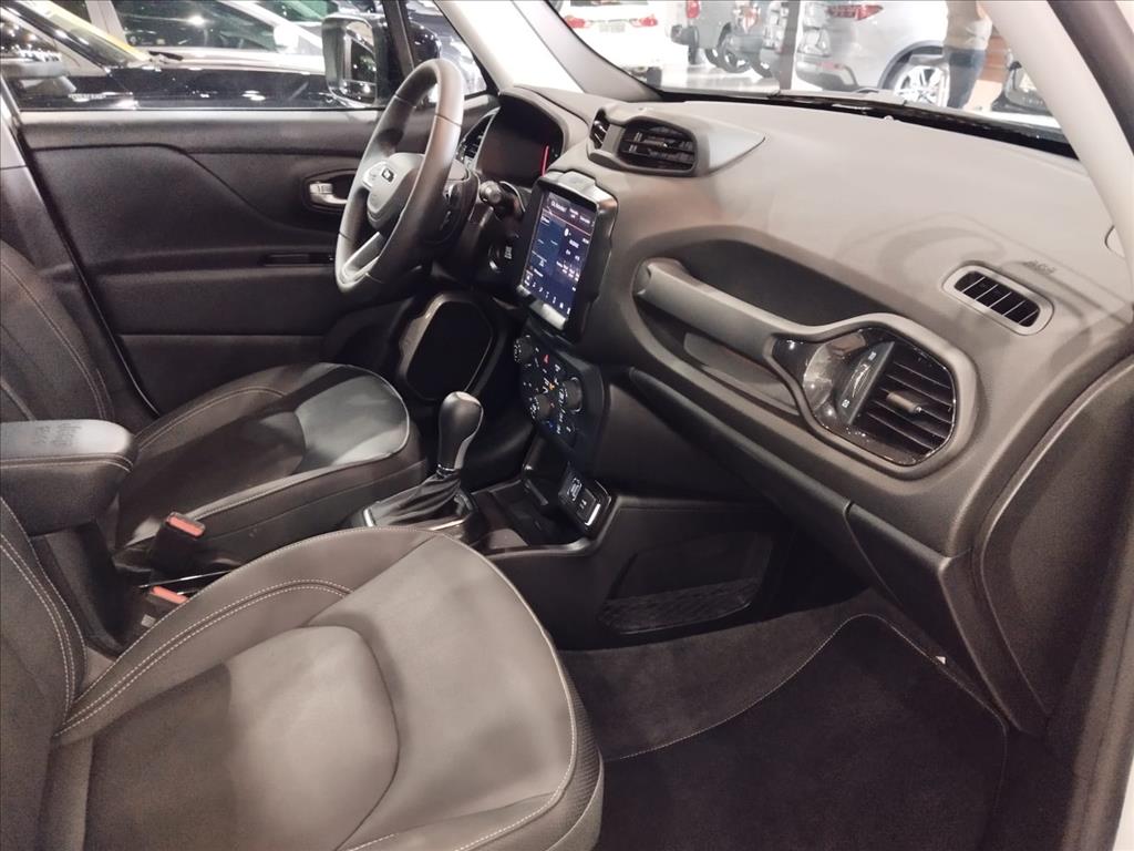 RENEGADE 1.3 T270 TURBO FLEX SAHARA AT69